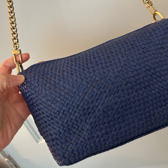 Beautiful blue hand woven sling bag, brand new - Picture 6 of 10
